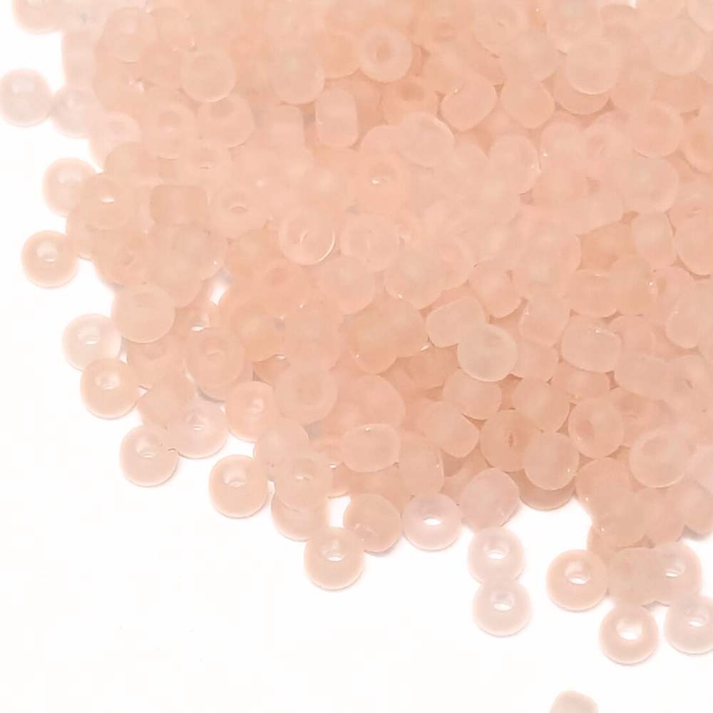 rocallas. light tea rose mate miyuki