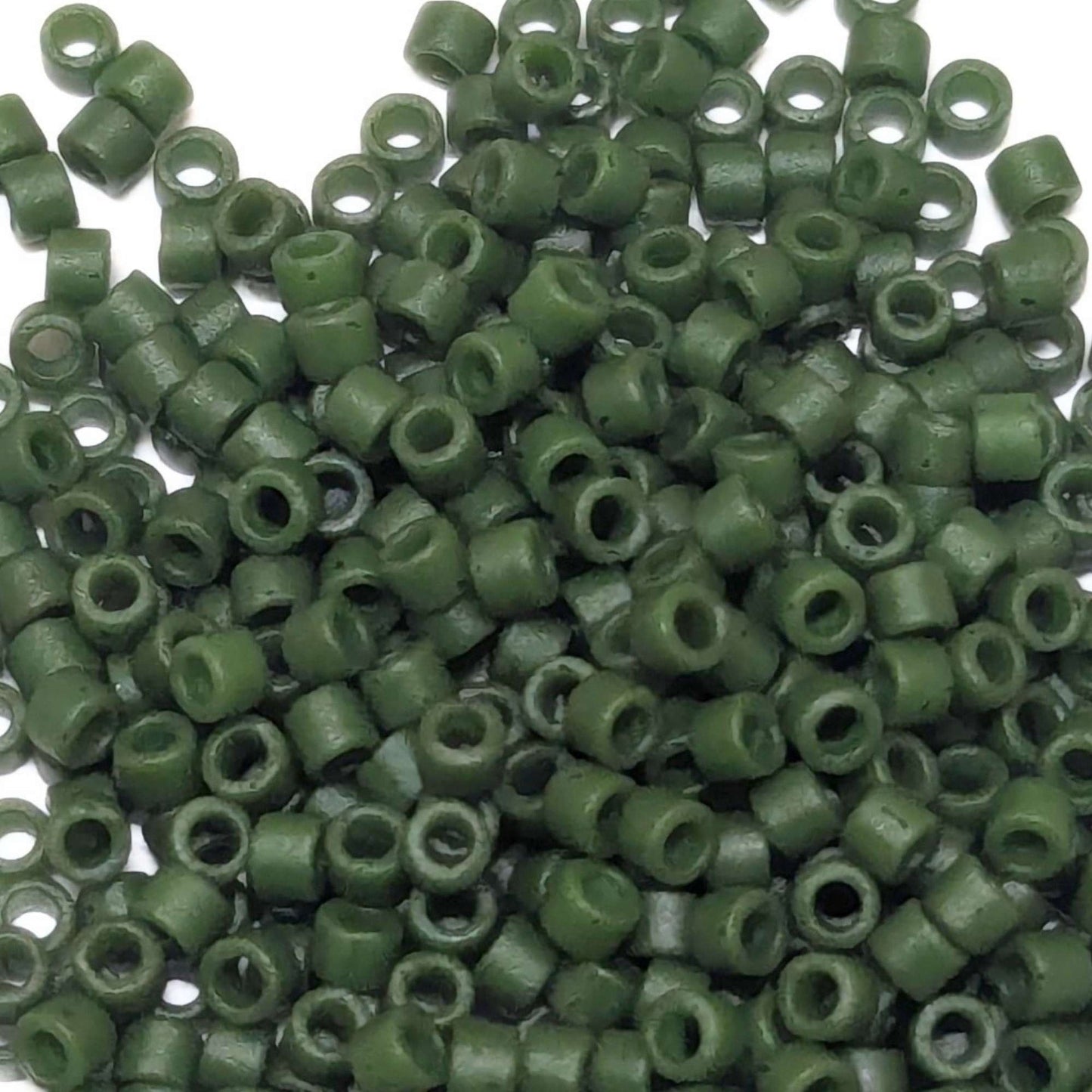 11/0 MIYUKI delica DB0797 - Opaque Olive Matted Dyed - 1 gr.